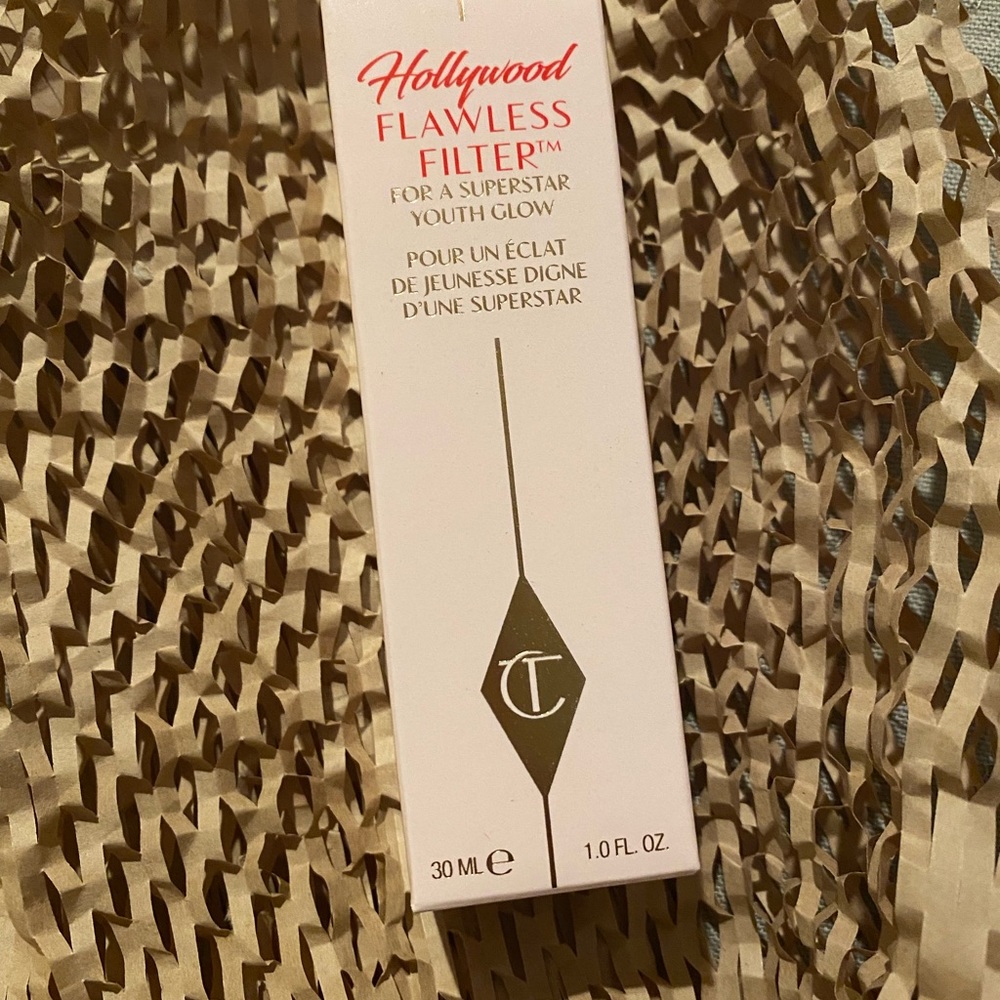 Charlotte Tilbury Hollywood Flawless Filter Shade 4 Medium BNIB !